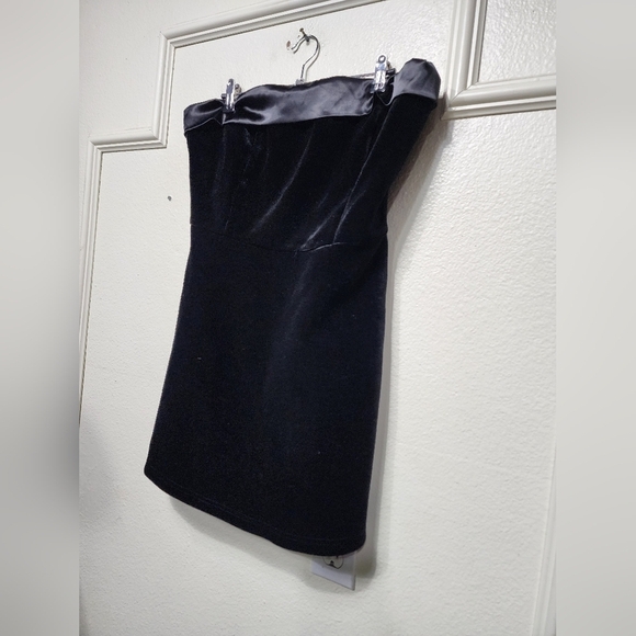 Lulus Captivating Admiration Black Velvet Strapless Mini Dress XL Wedding Party - Picture 7 of 8